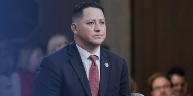 공화당 온건파 토니 곤잘레스, 강경보수 브랜드 에레라 상대로 ‘승’